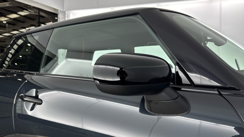 MINI Cooper 2.0 S Exclusive 3dr Auto Petrol Hatchback